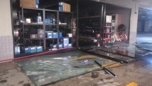 İzmir'deki bir AVM'den bir günde iki yangın