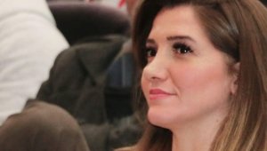 İzmir'deki camilerden korsan müzik yayınını paylaşan Banu Özdemir davasında karar