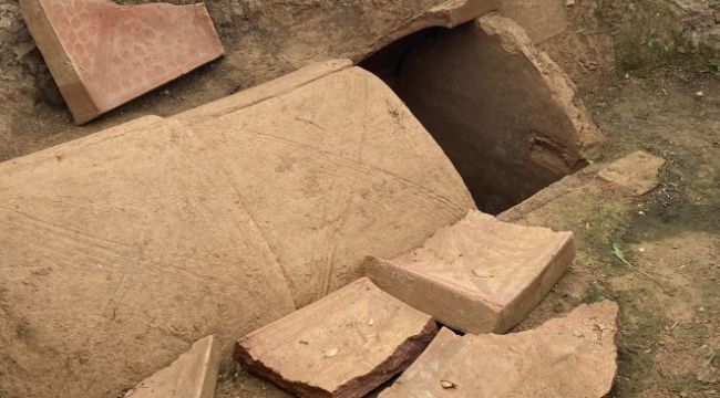 İznik'te oda mezarlar bulundu