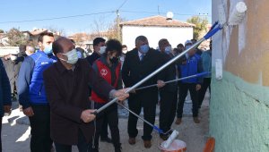 Jandarma ve polis ev boyadı