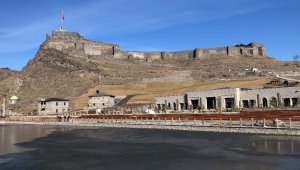 Kars. eksi 12'yi gördü