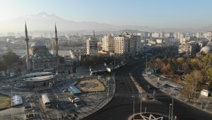 Kayseri'de kısıtlamanın ilk gününde cadde ve sokaklar