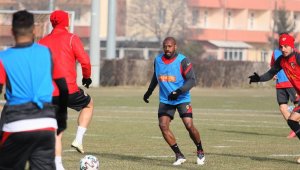 Kayserispor'dan 'ırkçılığa' tepki