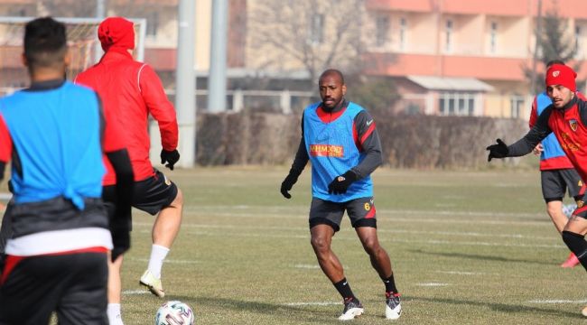 Kayserispor'dan 'ırkçılığa' tepki