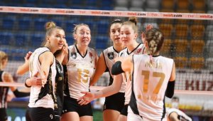 Lider VakıfBank galibiyet sayısını 20'ye çıkardı