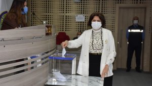 Menemen başkan vekili seçiminde 4. tura geçildi