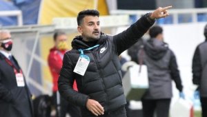 Menemenspor'da teknik direktör ile yollar ayrıldı