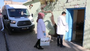 Şanlıurfa'da bakıma muhtaçlara yemek yemek desteği