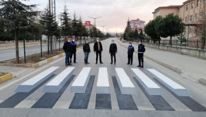 Simav Belediyesi'nden 3 boyutlu yaya geçidi çalışması