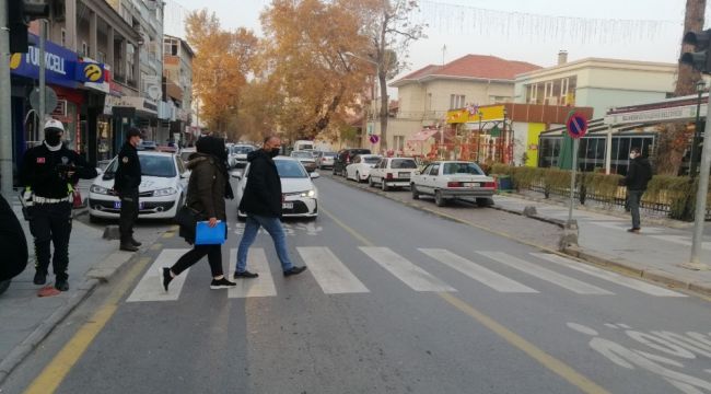 Sındırgı'da korona virüs denetimleri aralıksız sürüyor