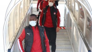 Sivasspor, Maccabi maçı için İsrail'e ulaştı