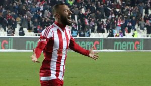 Sivasspor'da Yasin Öztekin koronaya yakalandı