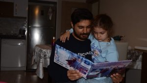 Ukrayna'ya kaçırılan çocuğuna kavuştu