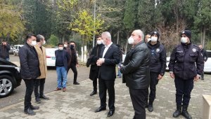 Vali Gül, patlamada ölenlerin yakınları ile görüştü