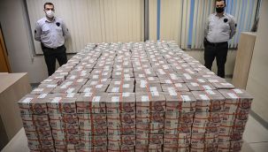 Yılbaşında verilecek büyük ikramiye böyle sergilendi