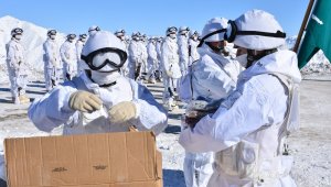 117 yaşındaki Zeliha ninenin çorapları ulaştı