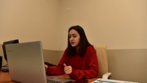 17 yaşındaki Şevval'den velilere dijital seminer