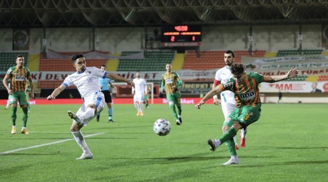 Alanyaspor kupada çeyrek finalde