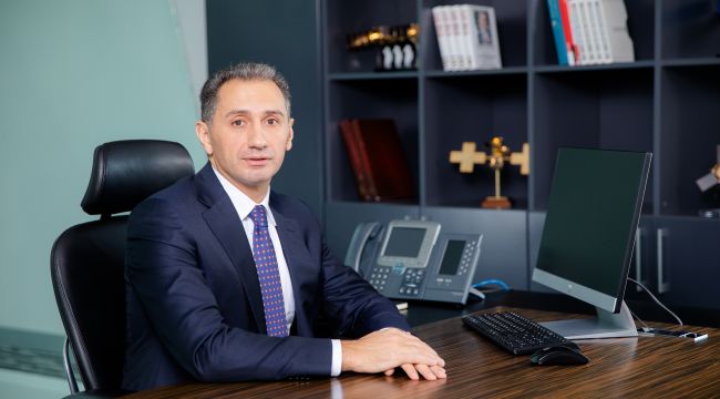 Azerbaycan'ın Ulaştırma Bakanı Nebiyev oldu
