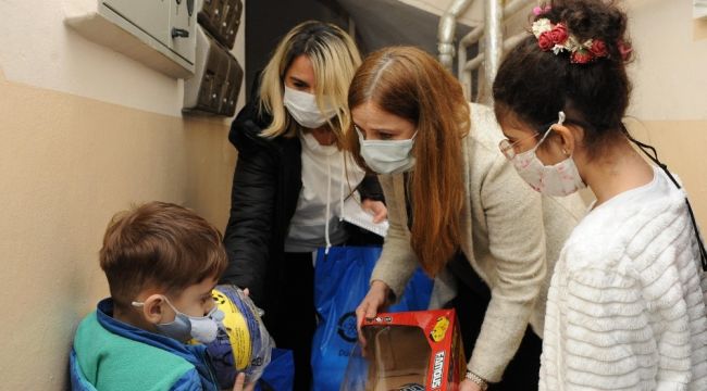 Başkan Çalkaya'dan ailelere yeni yıl ziyareti