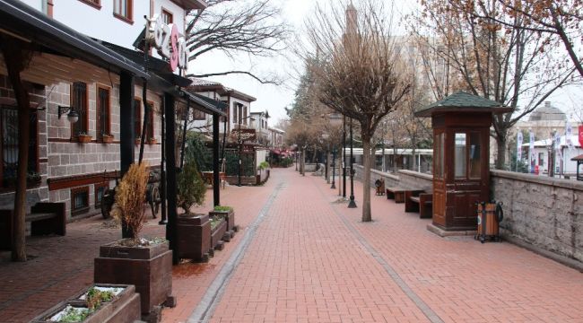 Başkentliler kısıtlamalara uyuyor