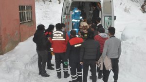 Beyaz teyze için tüm mahalleli seferber oldu