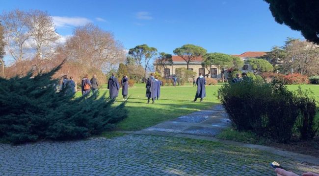 Boğaziçi'nde akademisyenlerden Melih Bulu protestosu