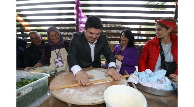 Buca'nın üreten elleri Mevlana'da tezgah açıyor