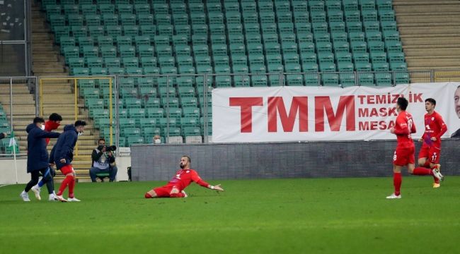 Bursaspor: 1 - Altınordu: 2