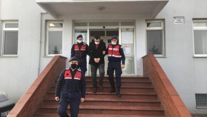 Çanakkale'de FETÖ üyesi akrabalarının evinde yakalandı