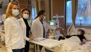 Çeşme'de, hemodiyaliz ünitesi çalışanlarına başarı belgesi