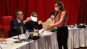 CHP'li üyeler AKP'nin oyuyla seçildi!