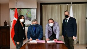 Çiğli Belediyesine tam donanımlı ambulans bağışı