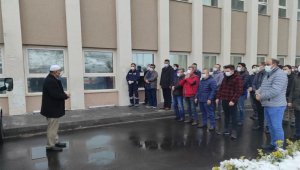 Covid-19'dan hayatını kaybeden hemşire için tören