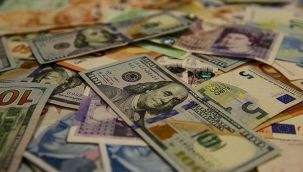 Döviz bürosunda, 3 bin doları kaşla göz arasında çaldı