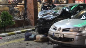 Eşine "Bugün ikimiz de öleceğiz" dedi, dinlenme tesisine daldı