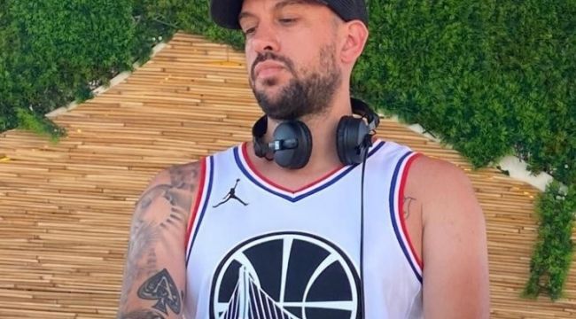 Eski futbolcu, yeni DJ Anıl Canbıçakoğlu, özel partilerin aranan ismi oldu