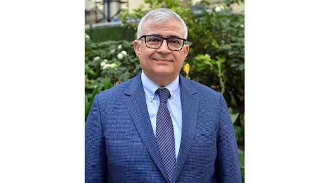 Eşrefpaşa Hastanesi'nde sürpriz başhekim değişimi