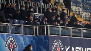 Fenerbahçe'de yönetim tam kadro
