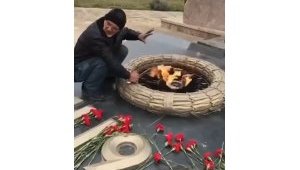 İkinci Dünya Savaşı anıtında mangal yapan kişi tutuklandı