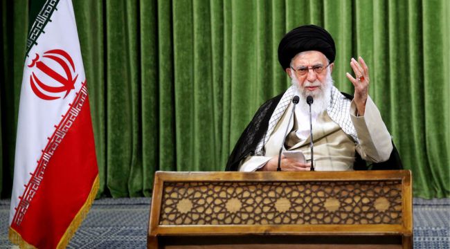 İran Dini Lideri Hamaney'e, Twitter şoku