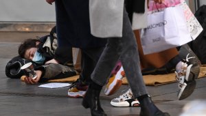 İtalya'da Covid-19'a bağlı 541 ölüm