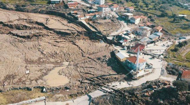 İzmir'de bir mahalle diken üstünde