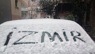 İzmir'de yüksek kesimlerde kar yağışı