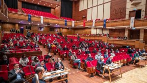 İzmir Meclisinde Kültürpark ve Covid-19 sunumu