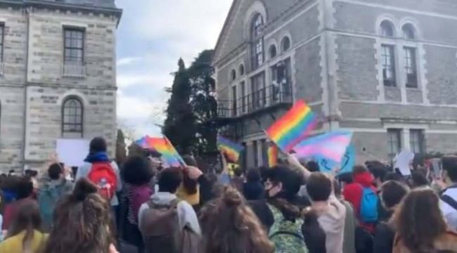 İzmir milletvekili, Boğaziçi protestosunu Gezi'ye benzetti