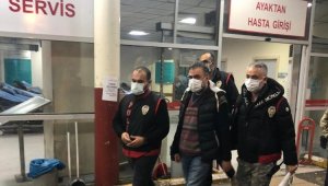 İzmir'de gaybubet evlerine baskın: 35 gözaltı