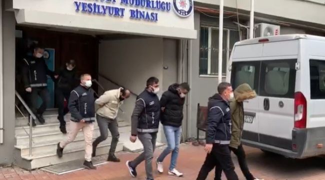 İzmir'de fuhuş çetesi tutuklandı