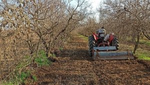 İzmir'de kısıtlamaya rağmen üretici iş başında