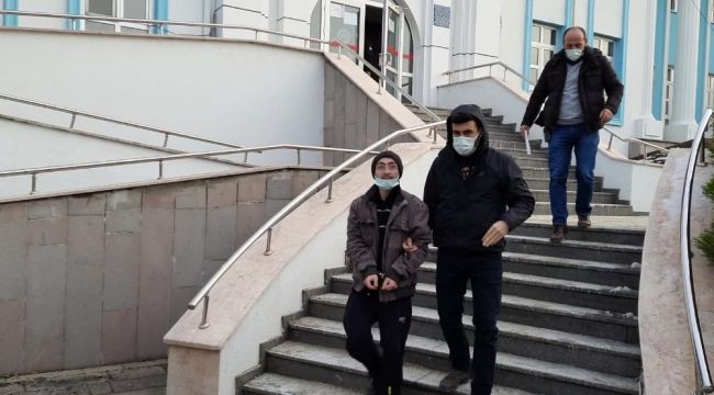 Kardeşini 25 yerinden bıçaklamış